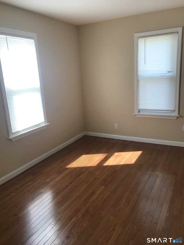 310 Connecticut Avenue - Photo 6
