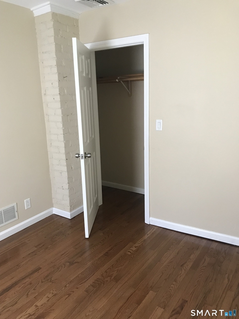 310 Connecticut Avenue - Photo 9