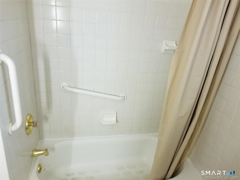 36 Woodcrest Drive - Photo 4