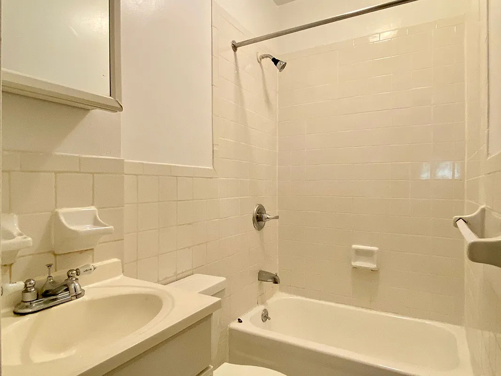 St Marks Place - Photo 2