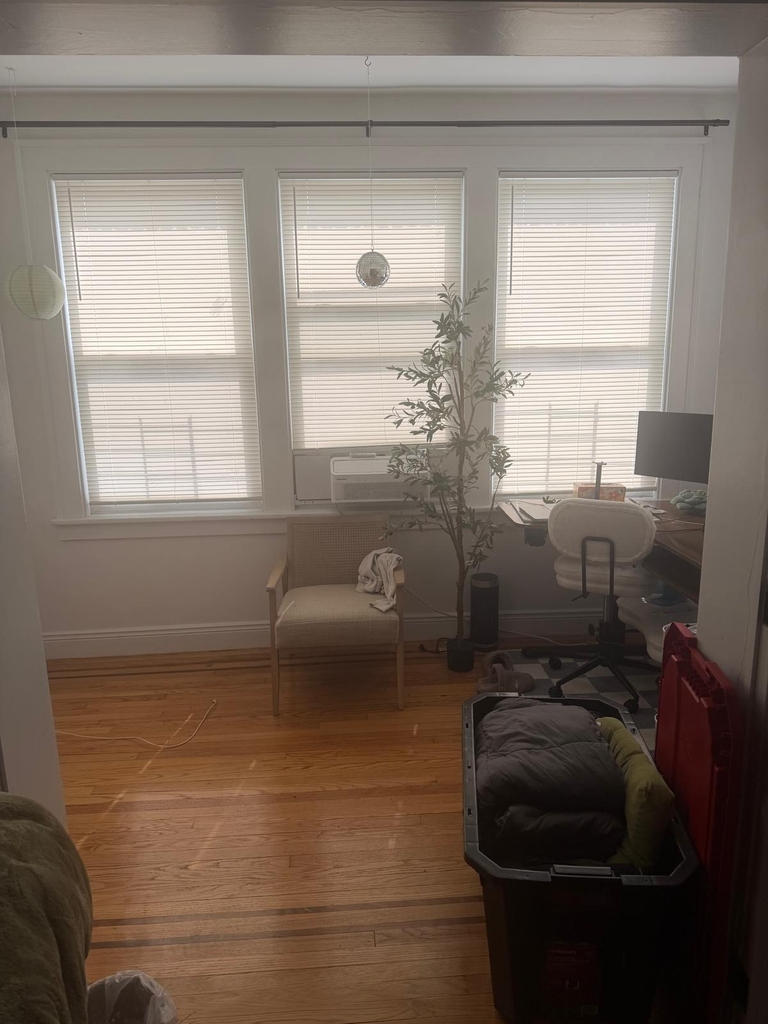 Courter Avenue - Photo 7