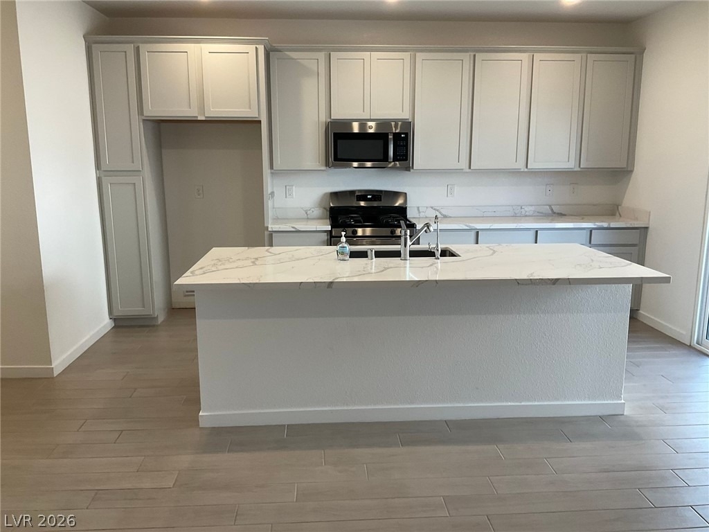 482 Daphne Terrace Street - Photo 0