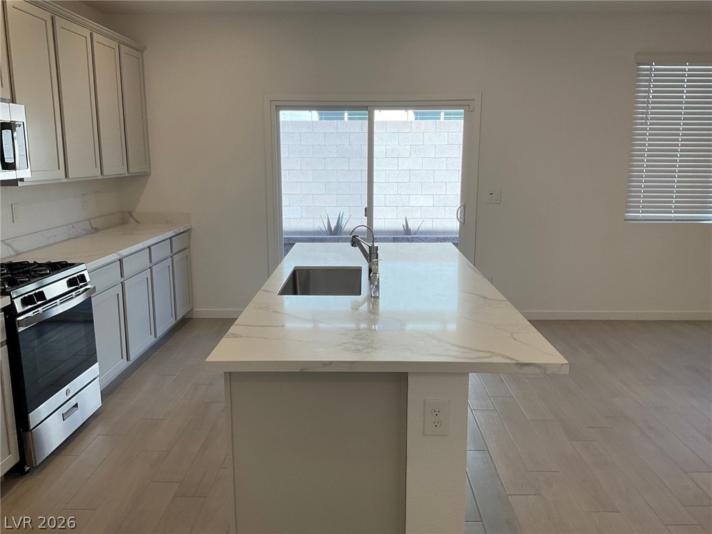 482 Daphne Terrace Street - Photo 1