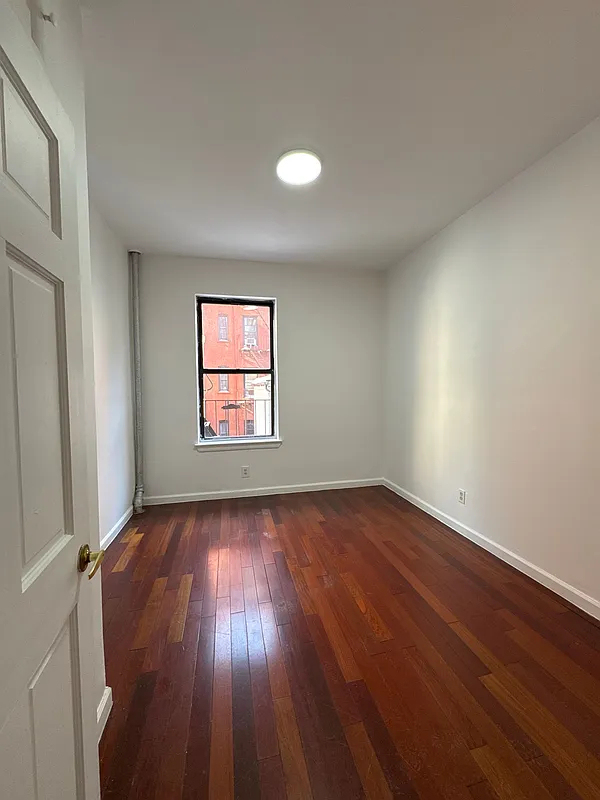 3139 Broadway - Photo 6