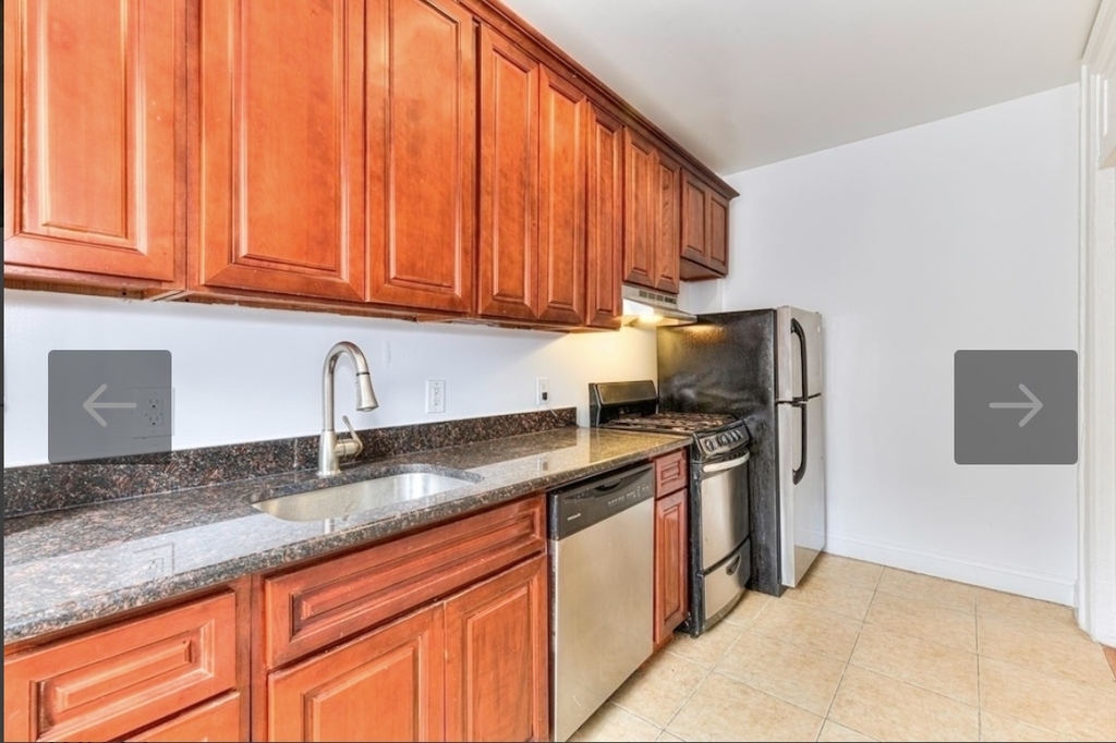 3139 Broadway - Photo 4