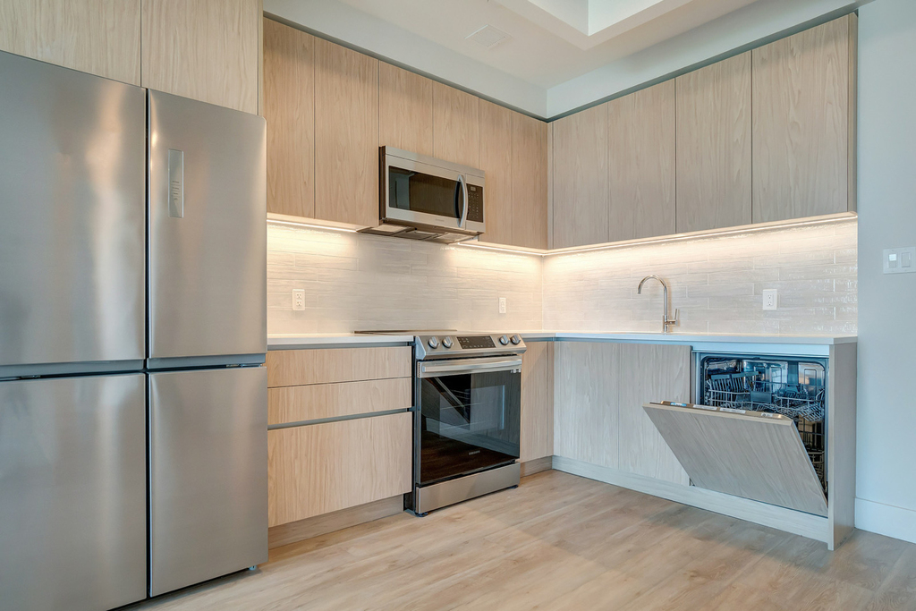11 Herkimer Street - Photo 1