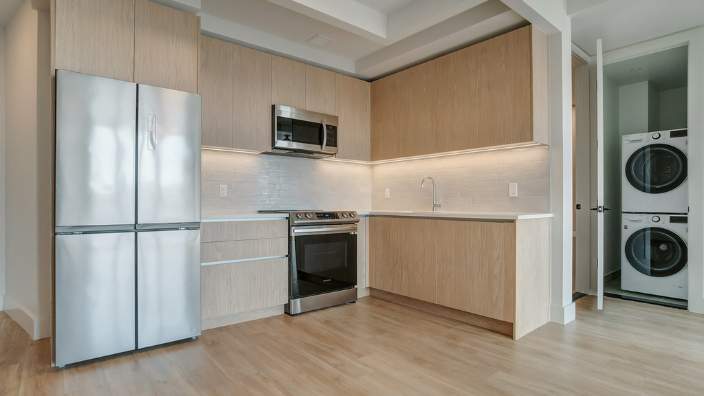 11 Herkimer Street - Photo 1