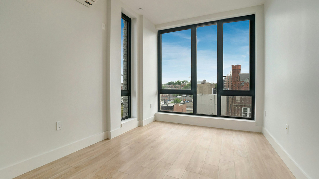 11 Herkimer Street - Photo 4