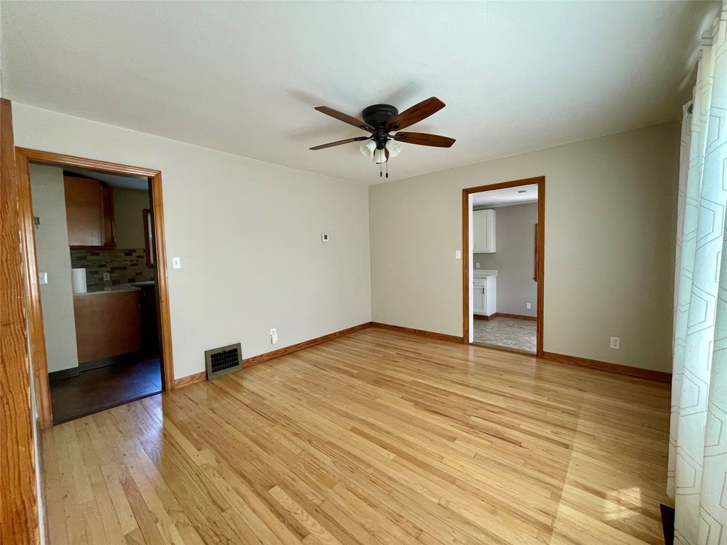 2727 Hall Street - Photo 24