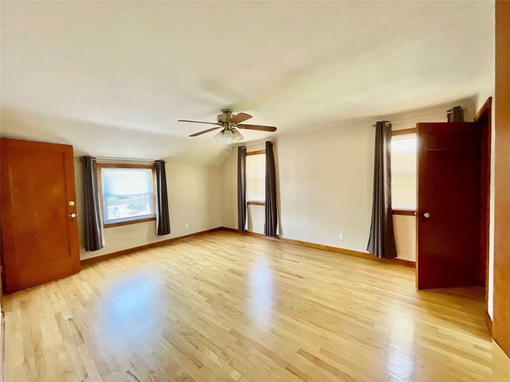 2727 Hall Street - Photo 9