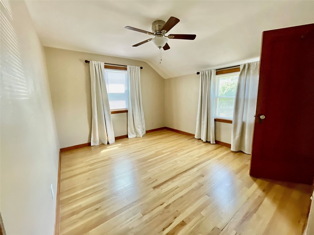 2727 Hall Street - Photo 6
