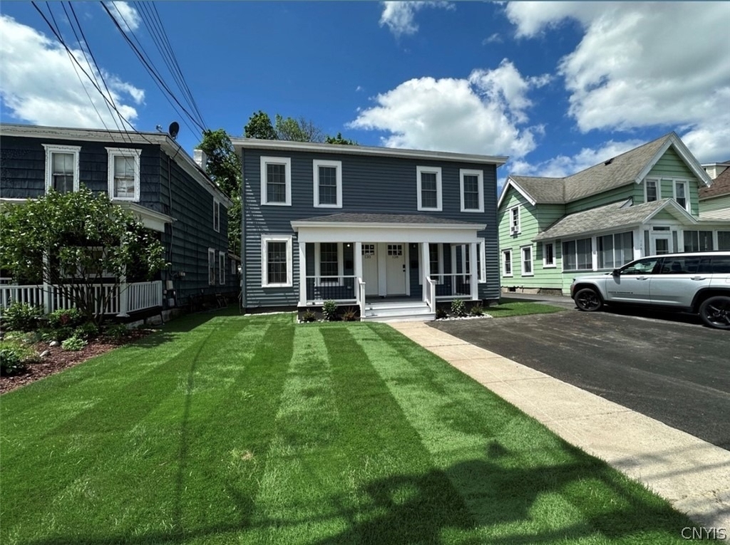 128 Caroline Avenue - Photo 1