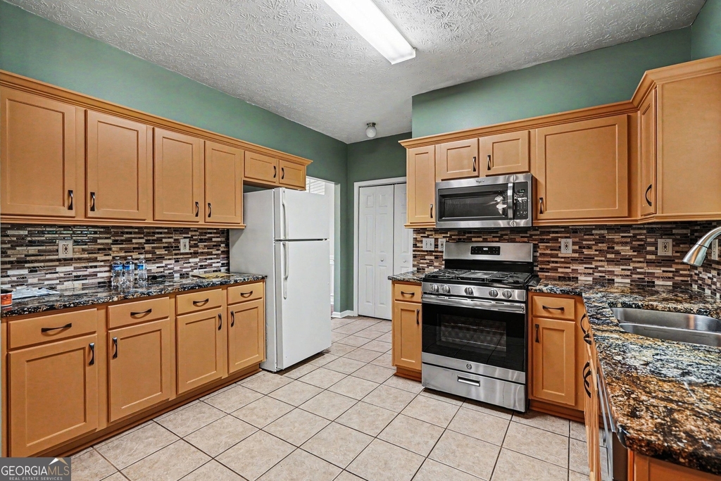 375 Clairidge Lane - Photo 6