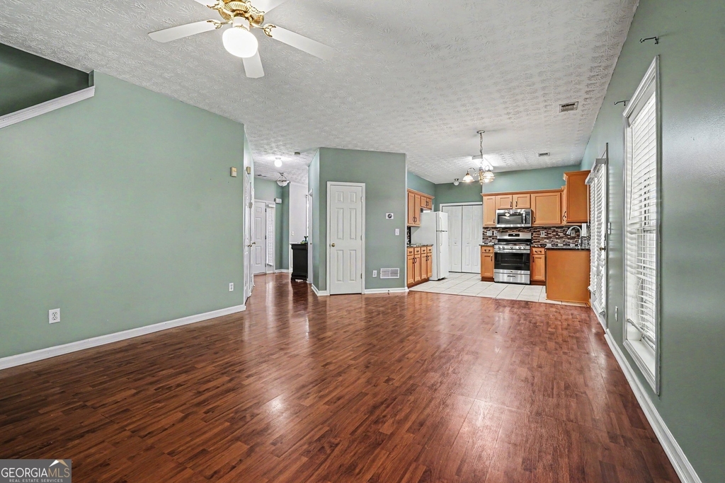 375 Clairidge Lane - Photo 5