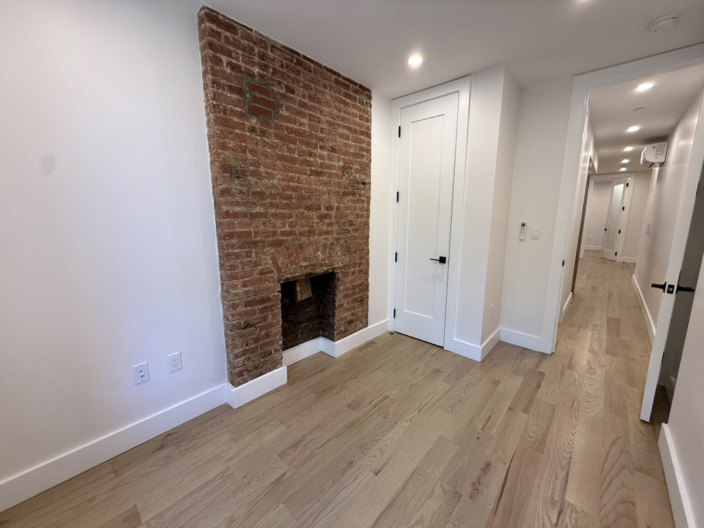 2320 Bedford Ave - Photo 6