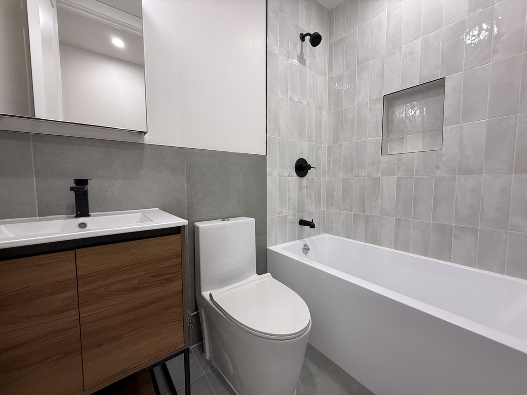 2320 Bedford Ave - Photo 7