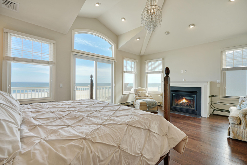 233-3 Beachfront - Photo 11
