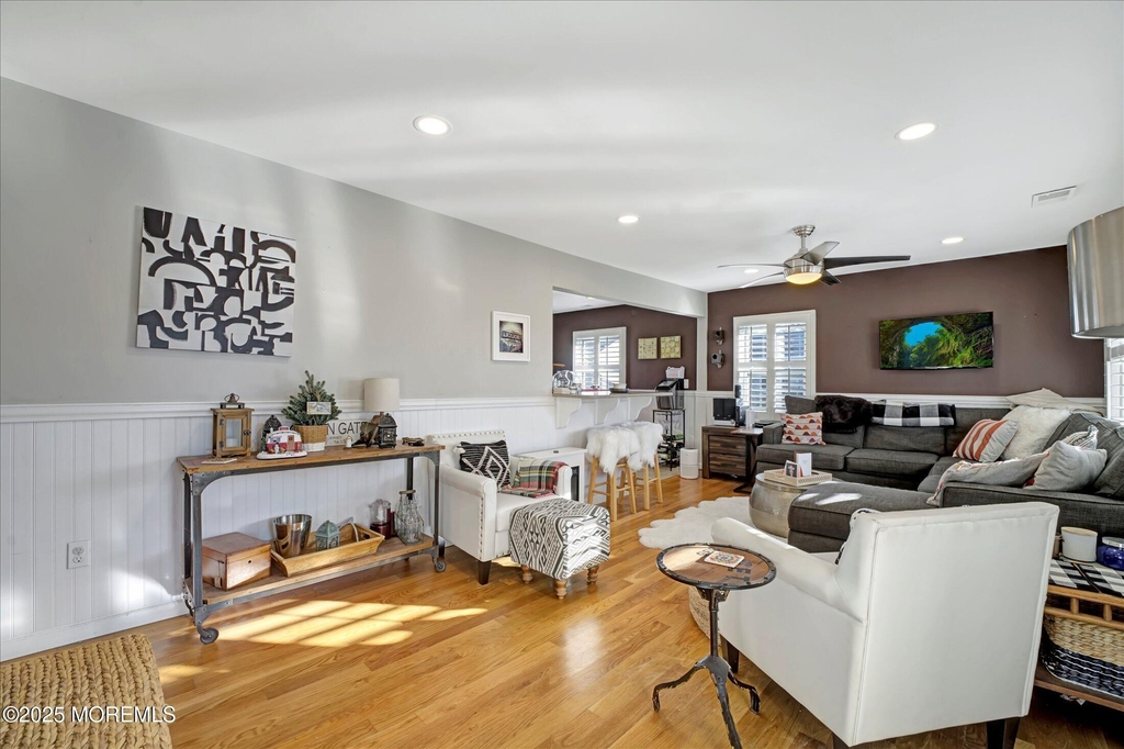 515 Stone Harbor Avenue - Photo 2