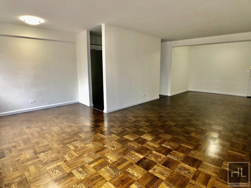 Beekman Place - Photo 1