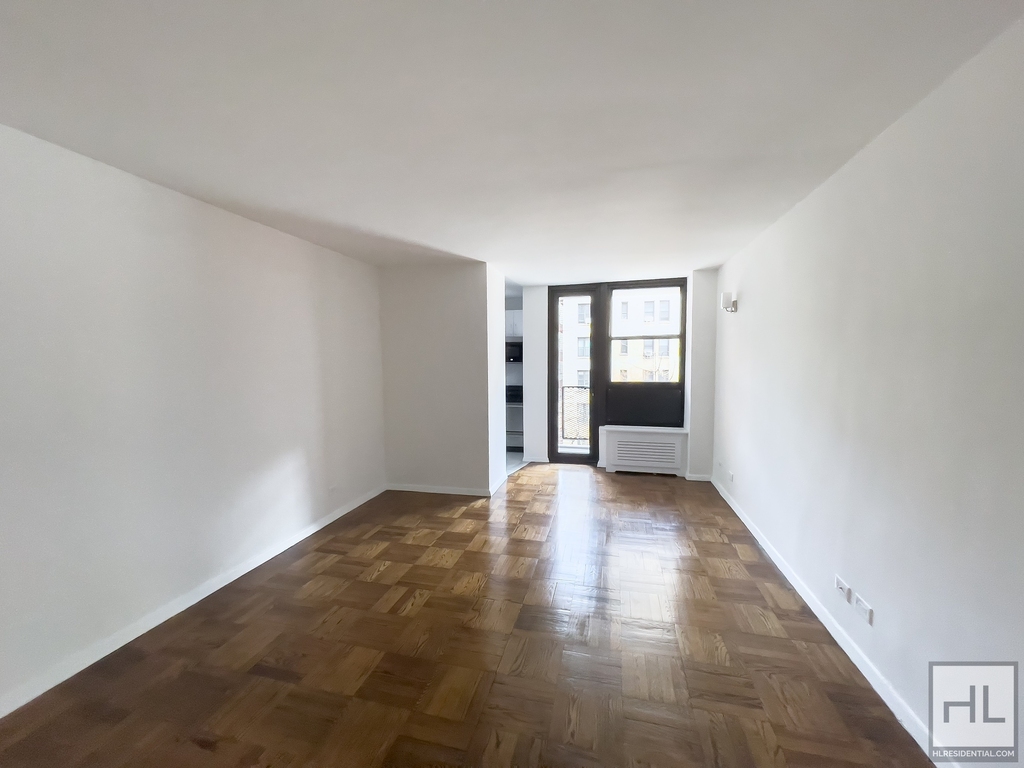 East 35 Street - Photo 1