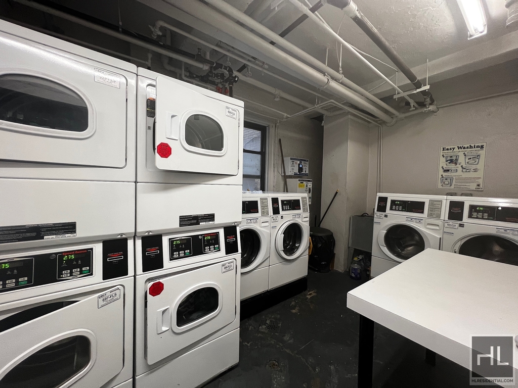 East 38 Street - Photo 11