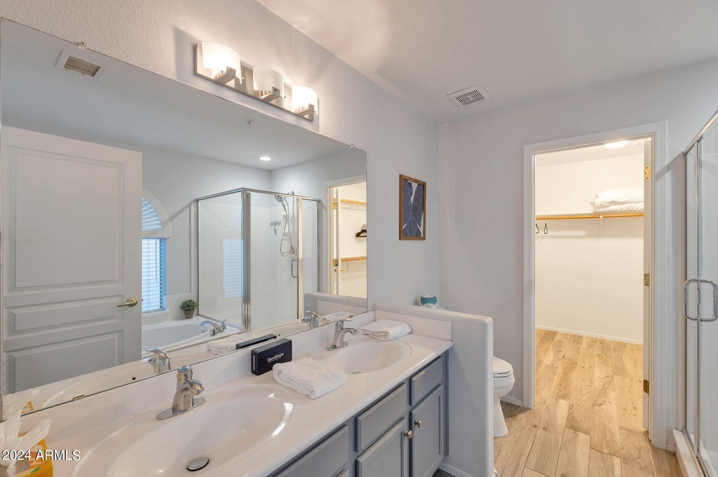 15550 N Frank Lloyd Wright Boulevard - Photo 11