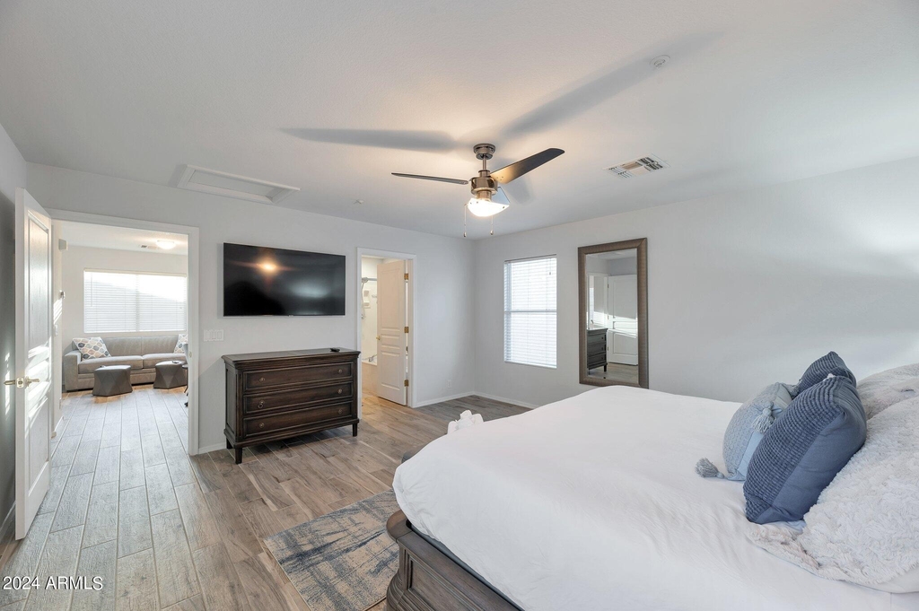 15550 N Frank Lloyd Wright Boulevard - Photo 10