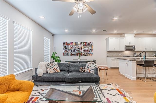 3521 Treasure Drive - Photo 11