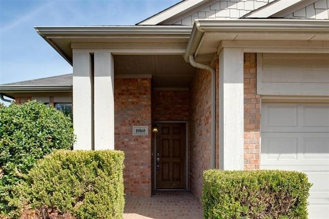 10860 Hawks Landing Road - Photo 3