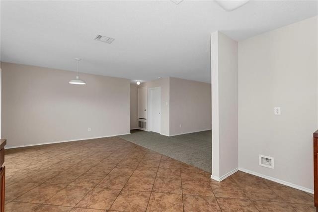 2152 Laughlin Road - Photo 8