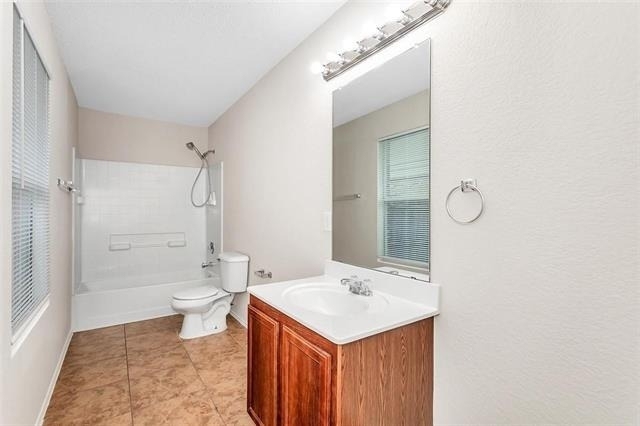 2152 Laughlin Road - Photo 16