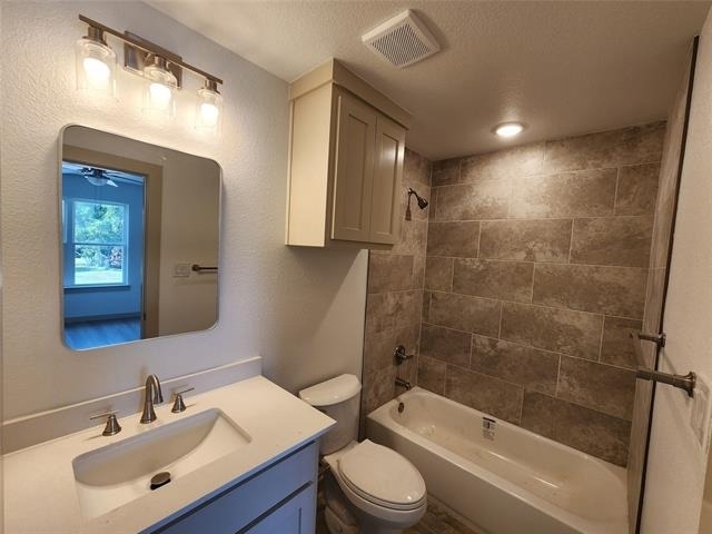 211 Trinity Street - Photo 12