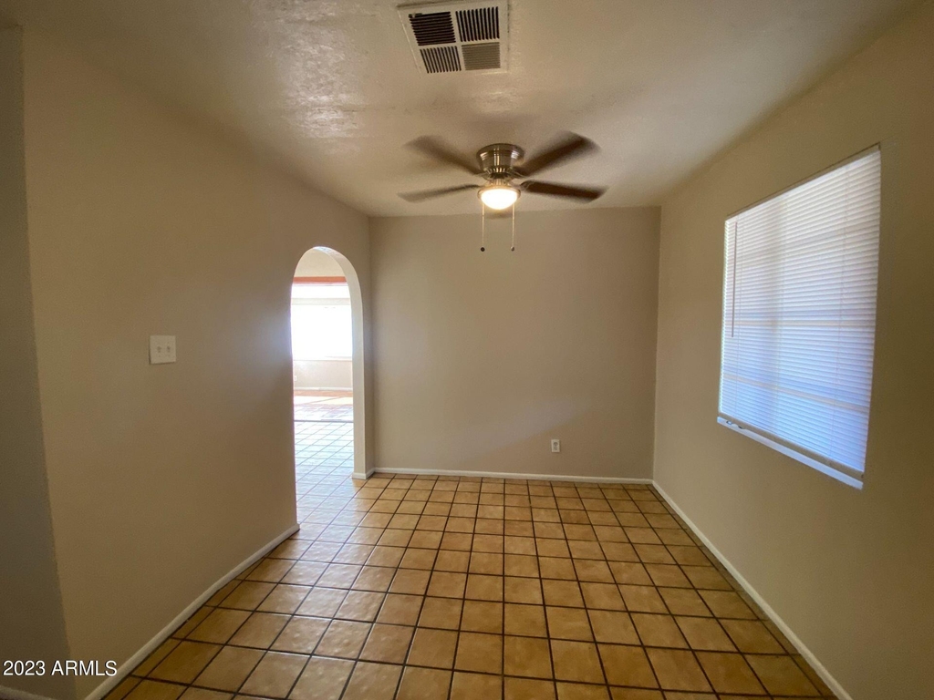 4251 W Keim Drive - Photo 9