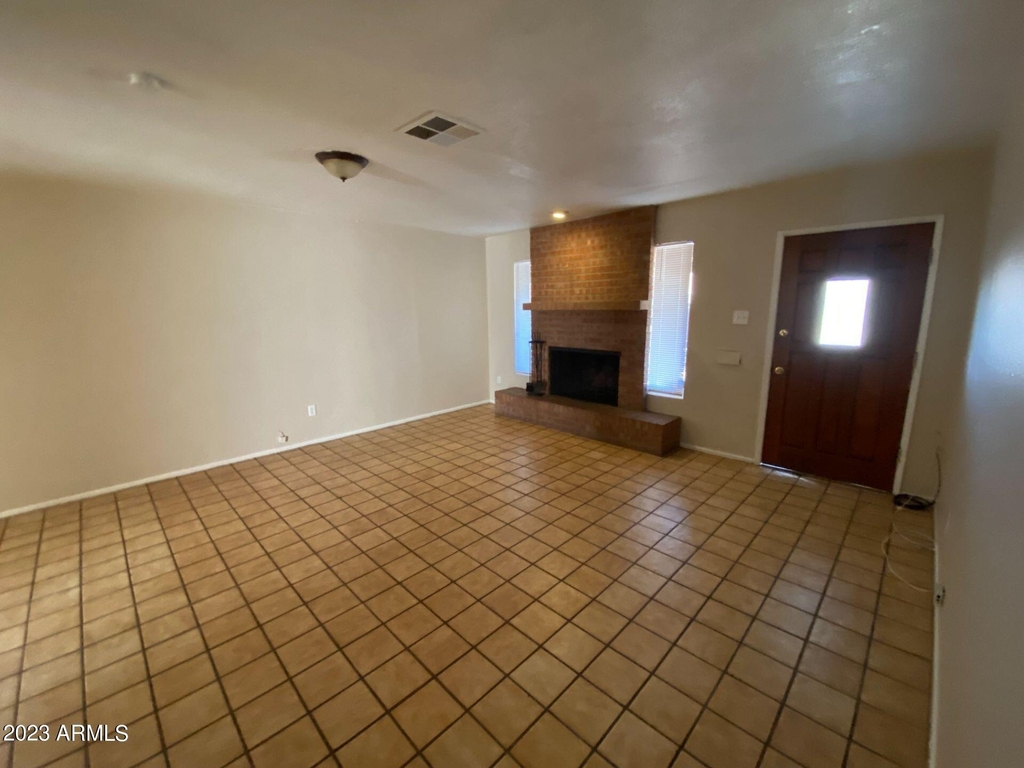 4251 W Keim Drive - Photo 4