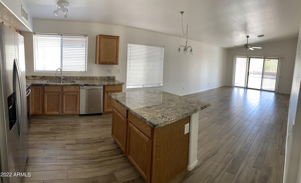 18207 N 5th Avenue - Photo 7