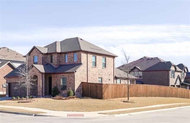 412 Christie Crossing - Photo 2