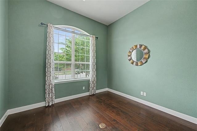 605 Fenceline Drive - Photo 2