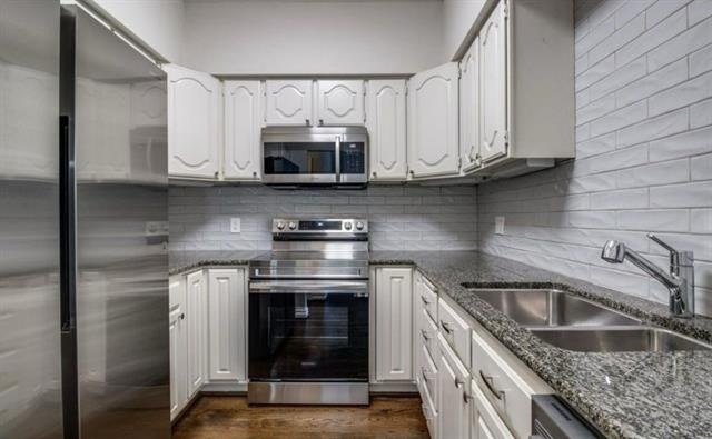 3208 Cole Avenue - Photo 8