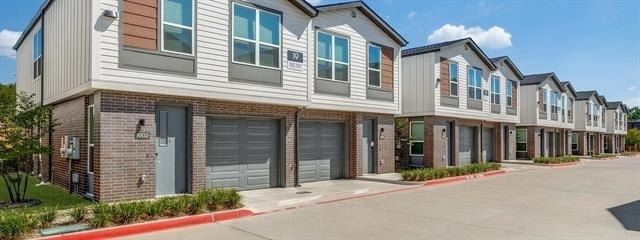 10030 Garland Road - Photo 0