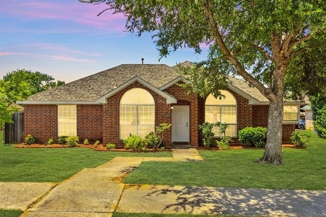 2140 Teal Court - Photo 2