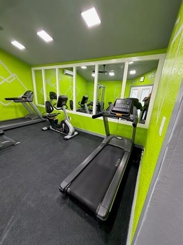 2300 Bamboo Drive - Photo 20