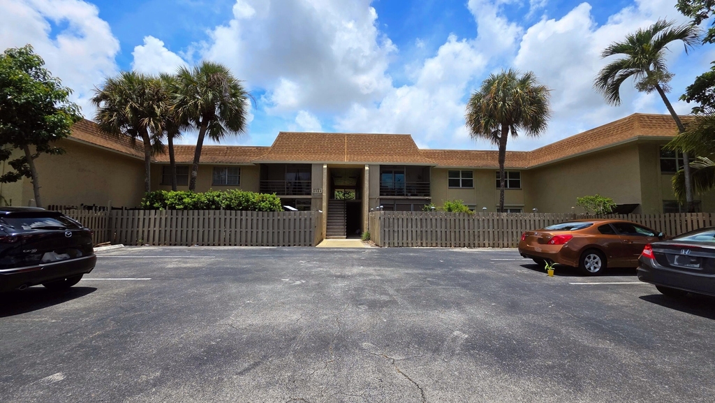 1301 Nw 12th Avenue - Photo 0
