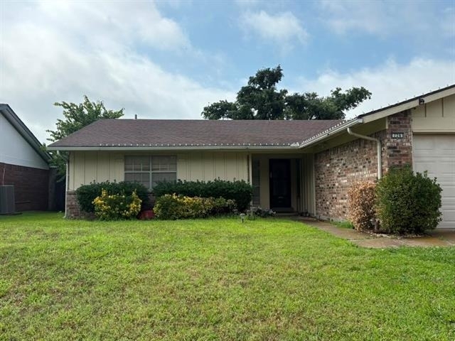 726 Ravencroft Drive - Photo 2