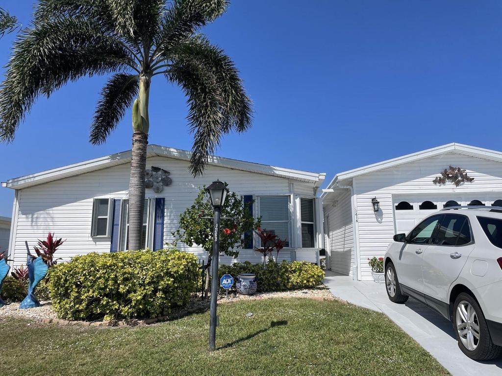 3416 Feriwinkle Court - Photo 0