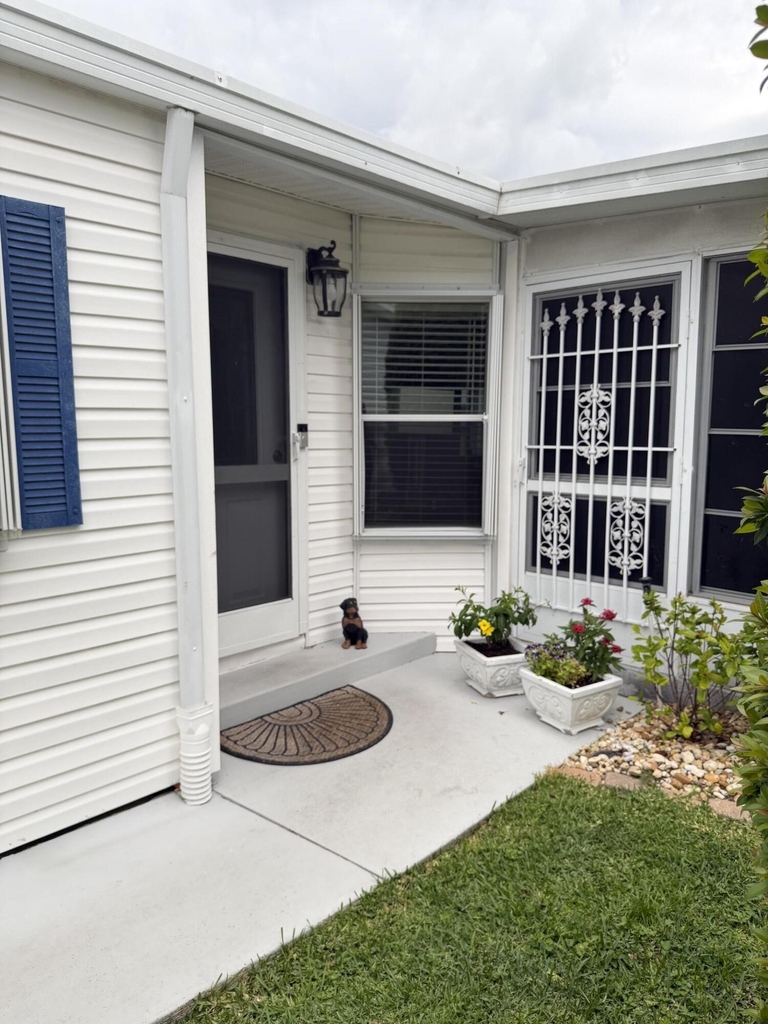 3416 Feriwinkle Court - Photo 2