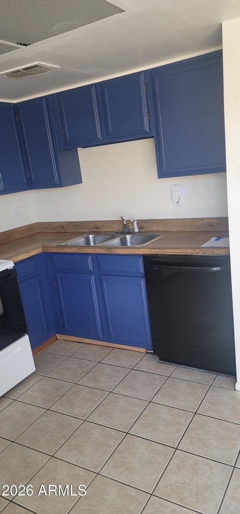 15601 N 27 Street - Photo 6