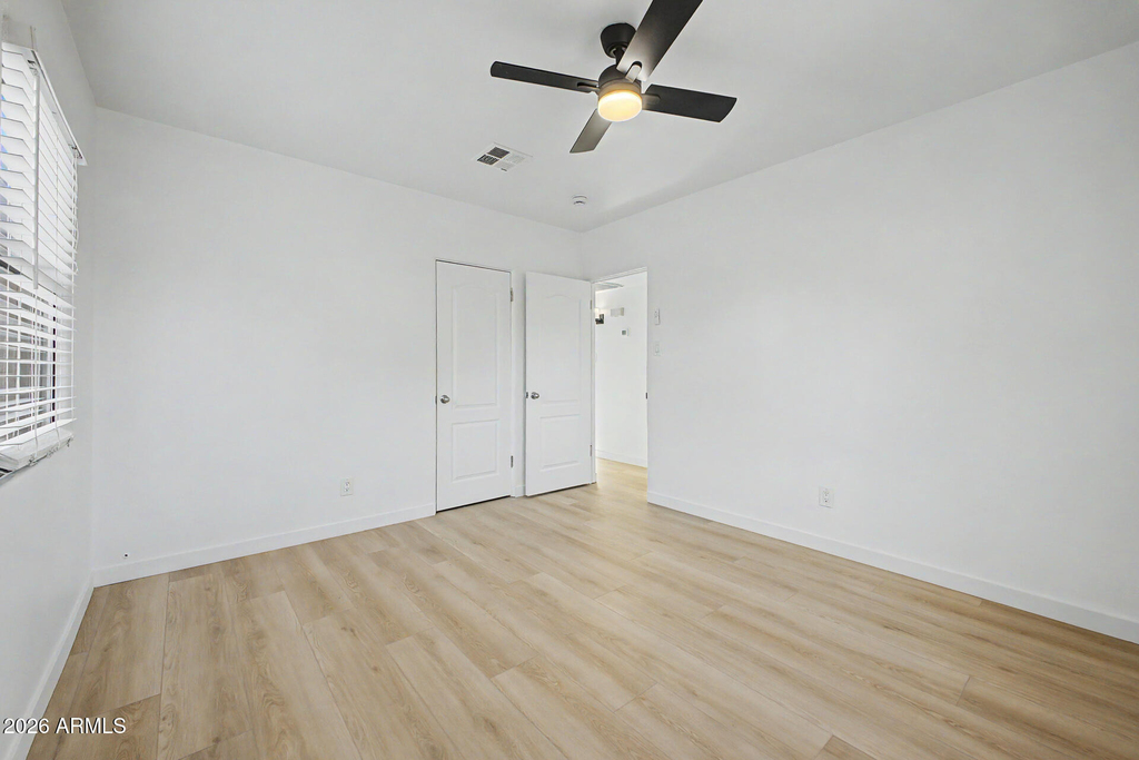 156 W Highland Avenue - Photo 7