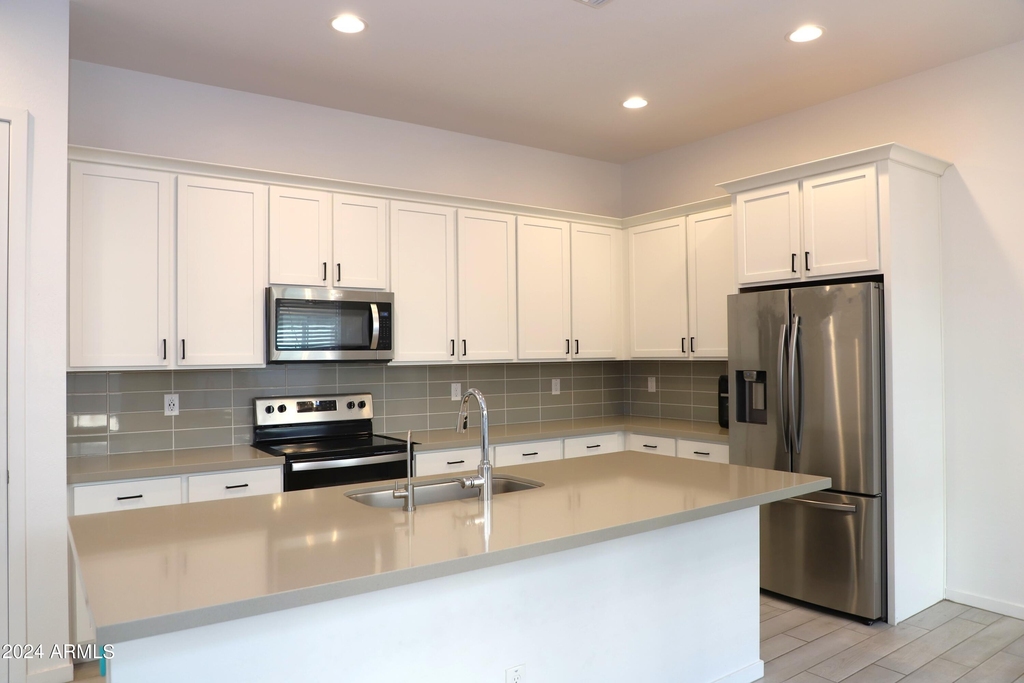 901 S Smith Road - Photo 14