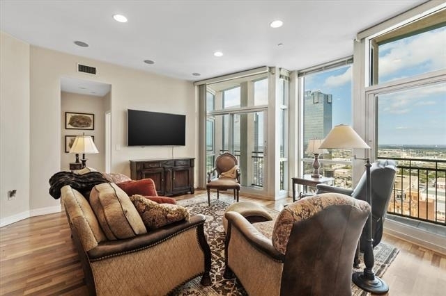 500 Throckmorton Street - Photo 2