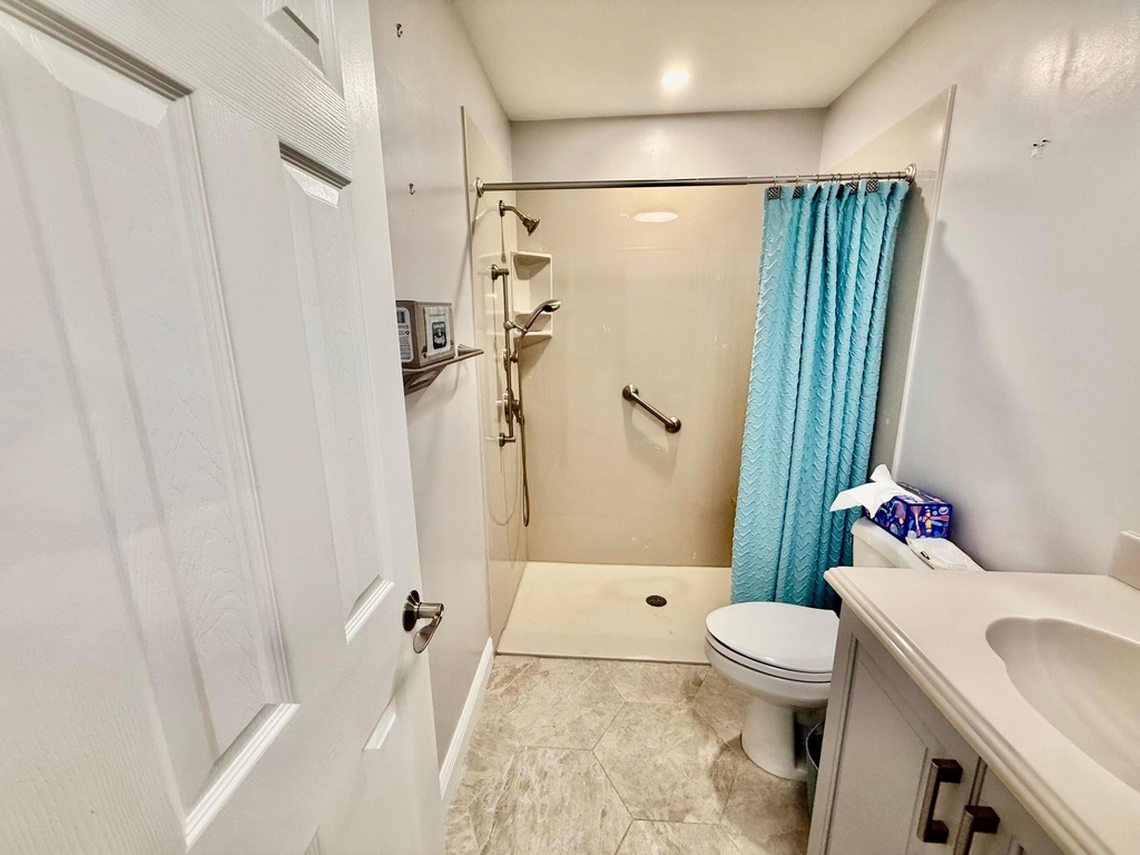 916 Savannas Point Drive - Photo 16